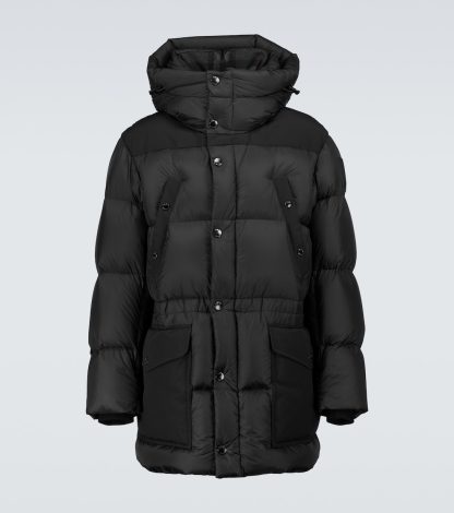 Billigdesigner Burberry Gesteppte Pufferjacke in Schwarz