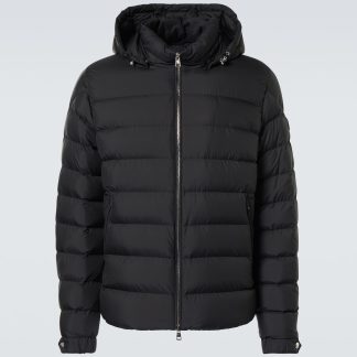 gefälschter Designer Moncler Arneb Daunenjacke in Schwarz